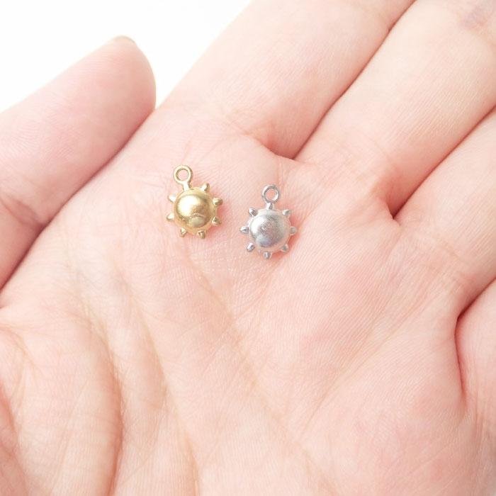 ステンレス製 太陽) サン チャーム ゴールド/シルバー 約10×8mm 金属