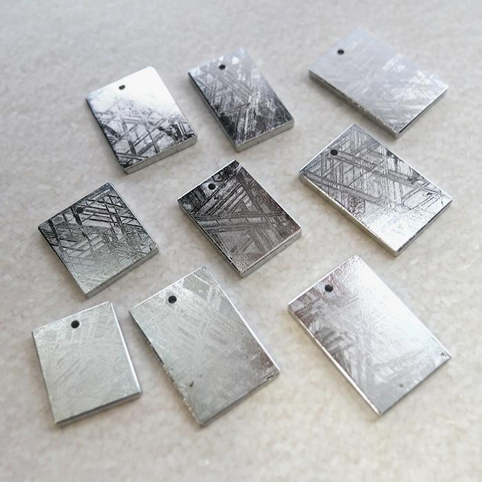 ギベオン ビーズ スクエア Mサイズ 1個売り メテオライト 隕石