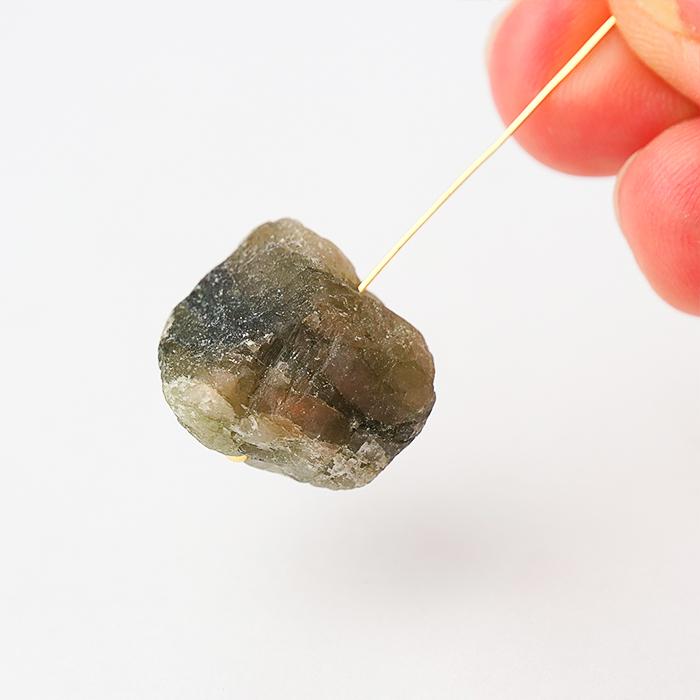 フェナカイト ロシア産 ビーズ 原石 【 C(3.9g)／D(3.8g) 】 貫通穴