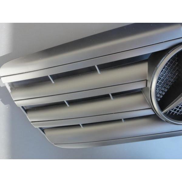 ベンツ 4本フィンSLルックグリル（マットブラック) R W211後期