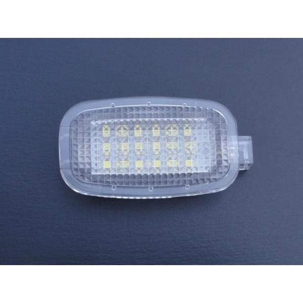 メルセデス・ベンツ W245 B170B200 専用設計LEDインテリアライト