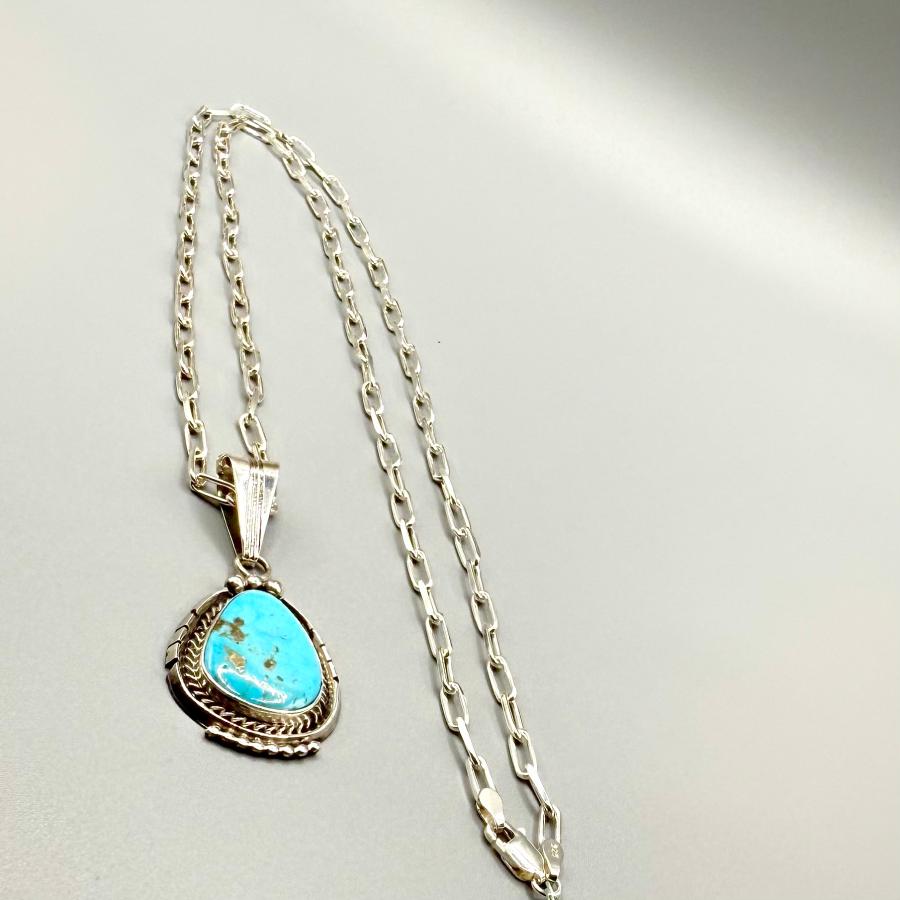 ナバホ族 LJ刻印ターコイズ SILVER ペンダント ネックレス インディアンジュエリー ナバホ族 ターコイズ シルバー