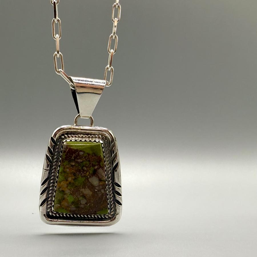 ロイストンターコイズ シルバーペンダント インディアンジュエリー