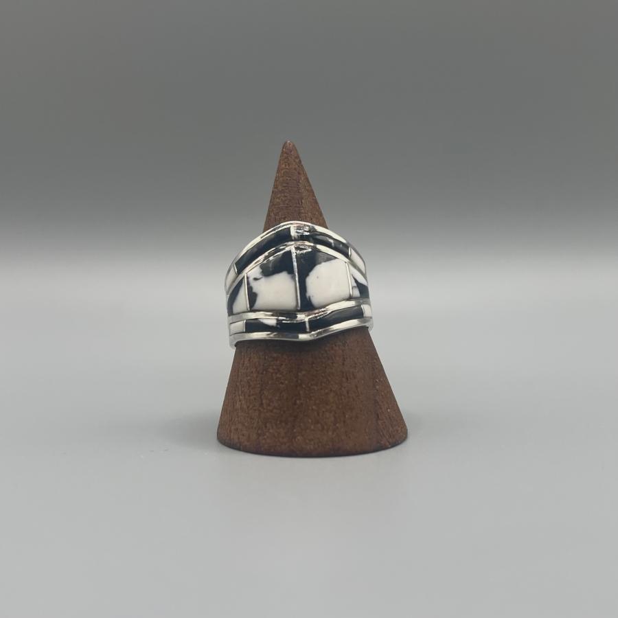 かっこいいホワイトバッファローのリング インディアンジュエリー