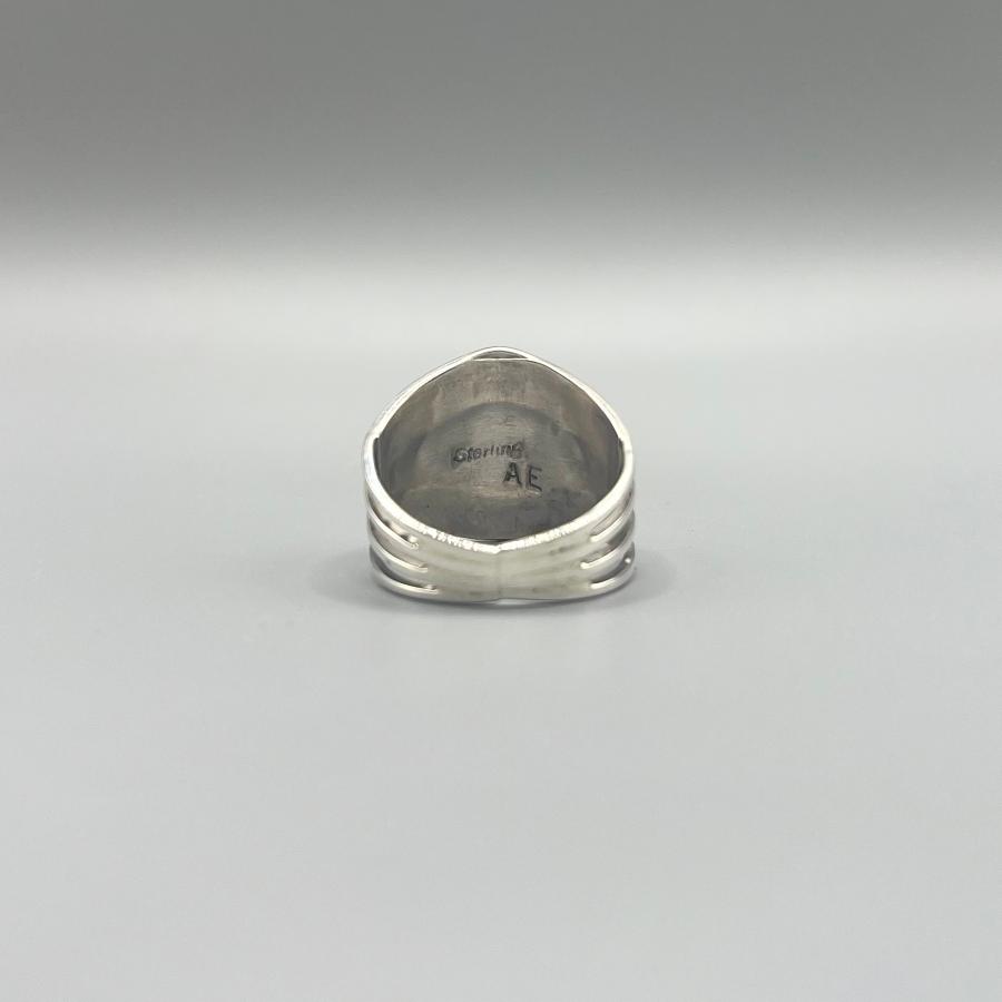 かっこいいホワイトバッファローのリング インディアンジュエリー