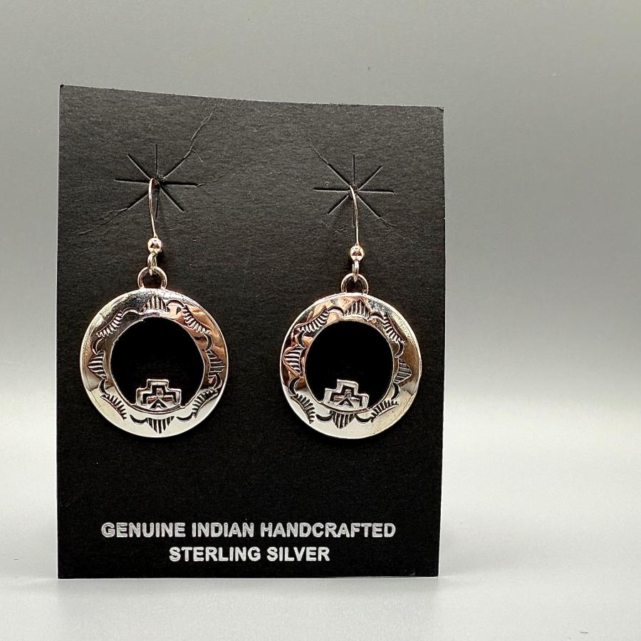 アメリカインディアンジュエリー☆ピアス ラウンドシルバーピアス インディアンジュエリー/ネイティブアメリカン