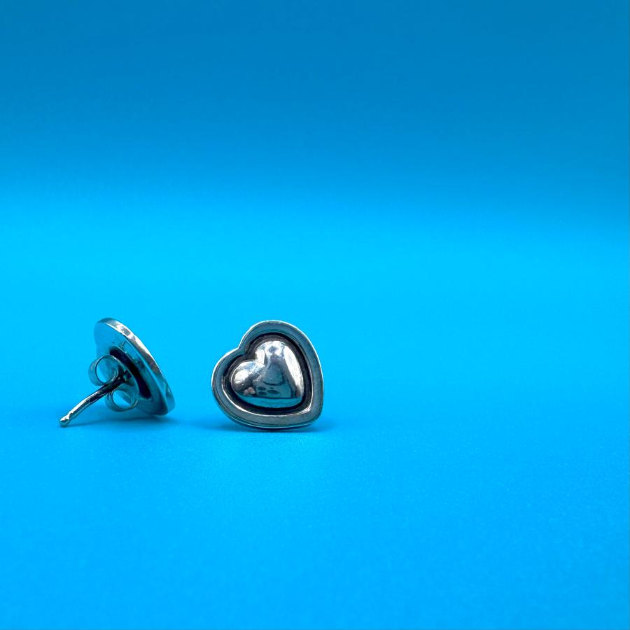 ヴィンテージ　QT社製　ネイティブアメリカン　ハート　スタンプワーク　ピアス ヴィンテージ QT社製 ネイティブアメリカン ハート スタンプワーク