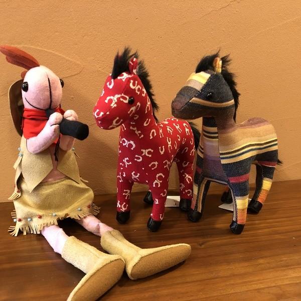 ポニー 馬蹄 ｍサイズ ネイティブアメリカン 馬 ホース ウエスタン アメリカン お守り ココペリ ホースシュー Horseshoe M Party On 通販 Yahoo ショッピング