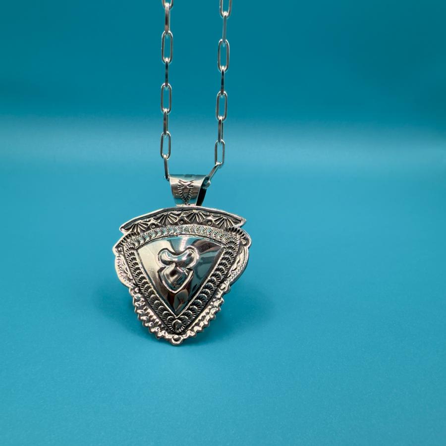 DalayneReevesの矢尻デザインシルバーペンダント インディアン