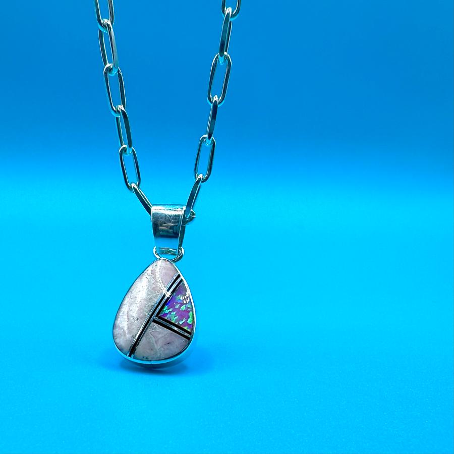 ローズクォーツのドロップペンダント インディアンジュエリー