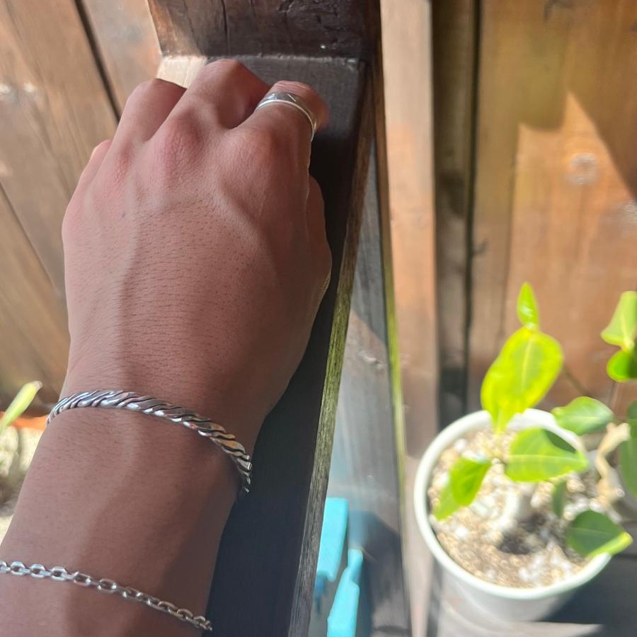 ツイストシルバーバングル インディアンジュエリー/ナバホ族