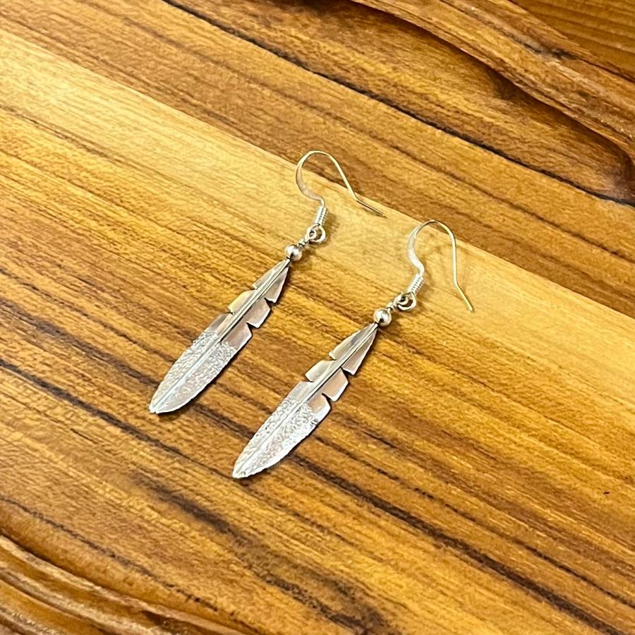 シルバーフェザーピアス シルバーピアス/インディアンジュエリー 