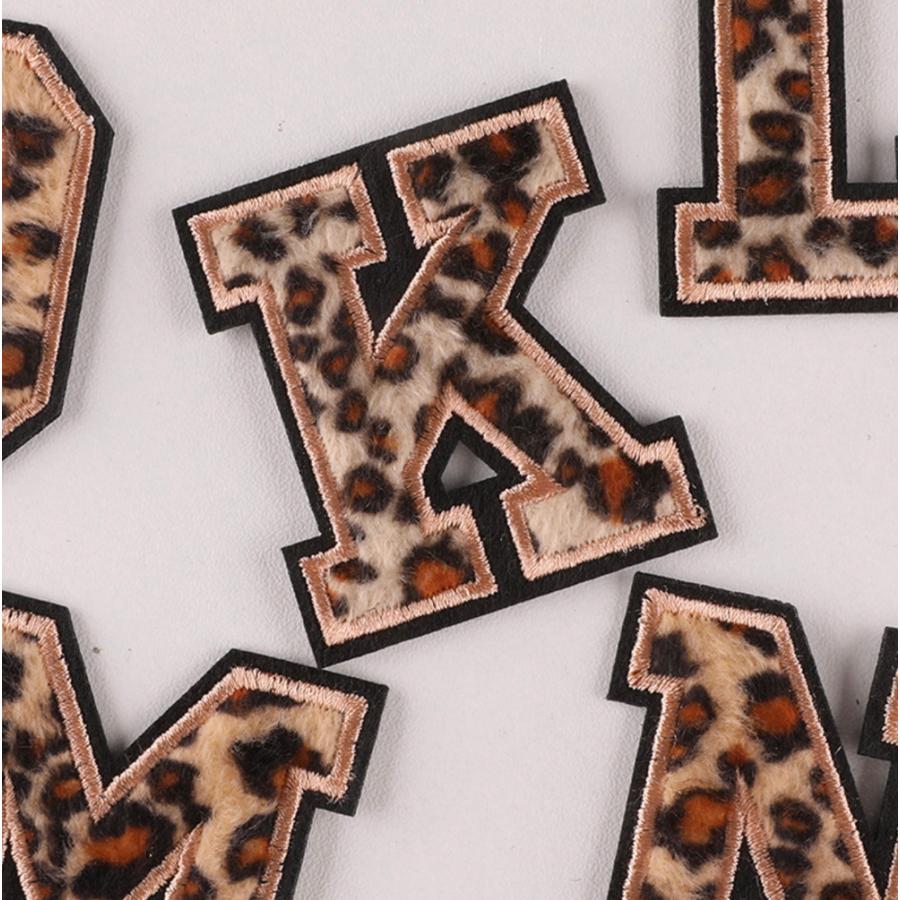 レオパードデザイン 大きいサイズのアルファベットワッペン アルファベットアップリケ イニシャルワッペン 文字アイロンワッペン |  | 02