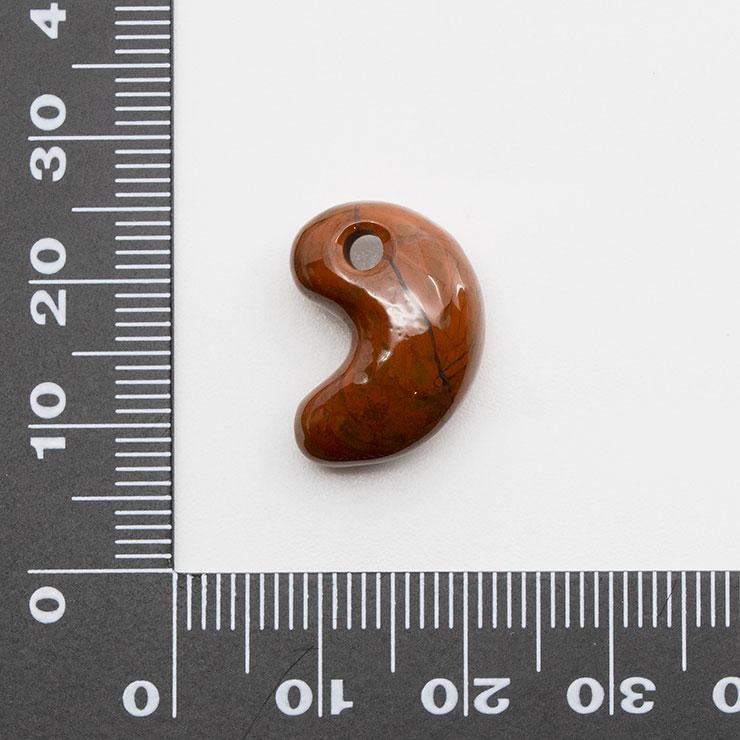 一点もの】勾玉 佐渡赤玉石 18mm【鑑別書付き】 : パスクル - 通販