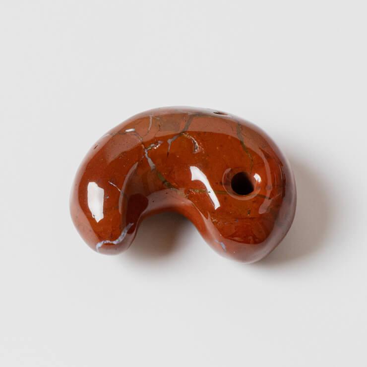 ★流れ星さま★専用★龍神パワー炸裂‼️勾玉型の佐渡の赤玉石など★３点セット★ 一点もの】勾玉 佐渡赤玉石 30mm【鑑別書付き】天然石 パワーストーン