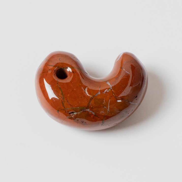 【一点物】カーネリアン 大粒 赤 勾玉 天然石 美品コレクション 魔除けお守り❸ 開運 勾玉 カーネリアン 石 お守り 天然石 パワーストーン 開運