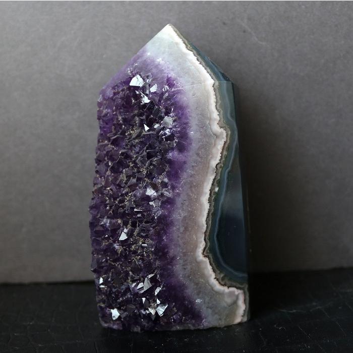 ウルグアイ産 アメジスト タワー 現物 570g 紫水晶 置物 原石 天然石