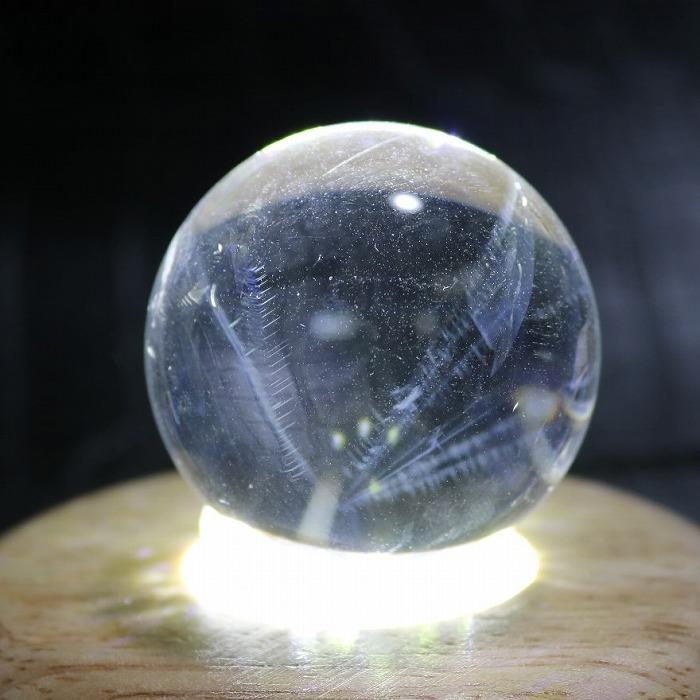 エンジェルラダー 現物撮影 40mm 丸玉 スフィア 1個 天使の梯子 パワーストーン 水晶 クォーツ ギフト 贈り物の画像