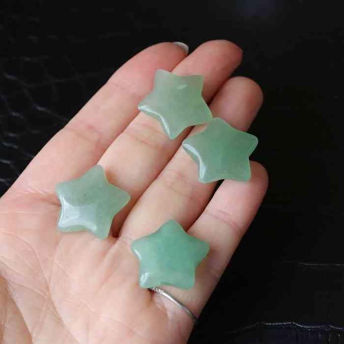 天然石 グリーンアベンチュリン 星 スター カービング⭐️1799