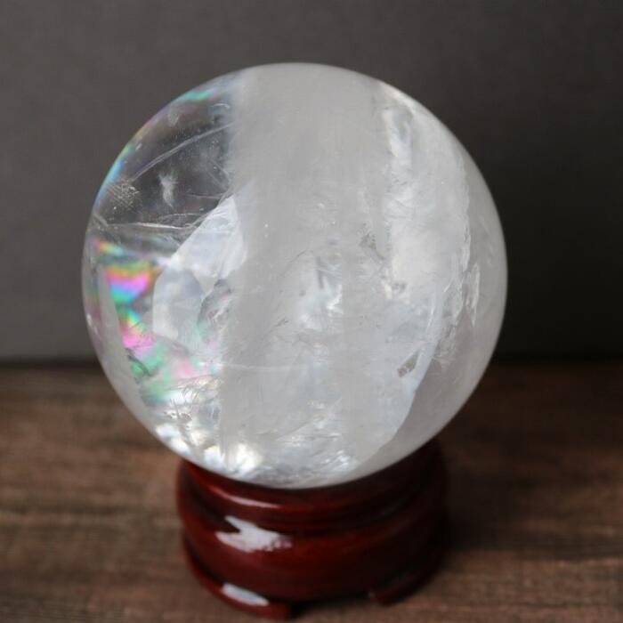 アイリス水晶スフィア　天然石 水晶 アイリスクォーツ 丸玉 64mm スフィア 天然石 天然水晶 虹 贈り物