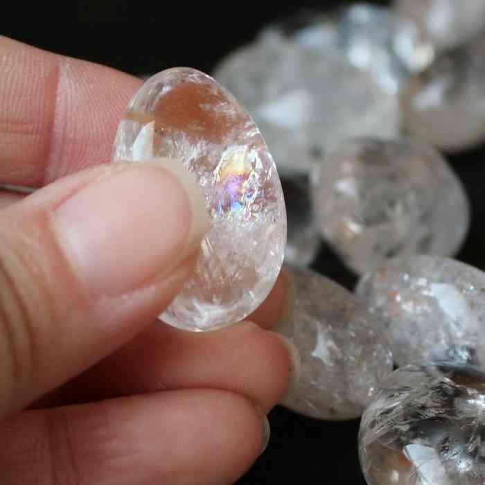 水晶 アイリスクォーツ タンブル Sサイズ 1個 天然石 天然水晶 虹 水晶 贈り物 パワーストーン 浄化 プレゼント インテリア 記念品 |  | 04