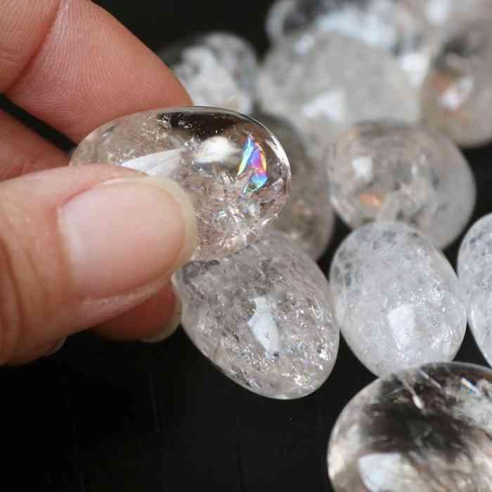 水晶 アイリスクォーツ タンブル Sサイズ 1個 天然石 天然水晶 虹 水晶 贈り物 パワーストーン 浄化 プレゼント インテリア 記念品 |  | 05