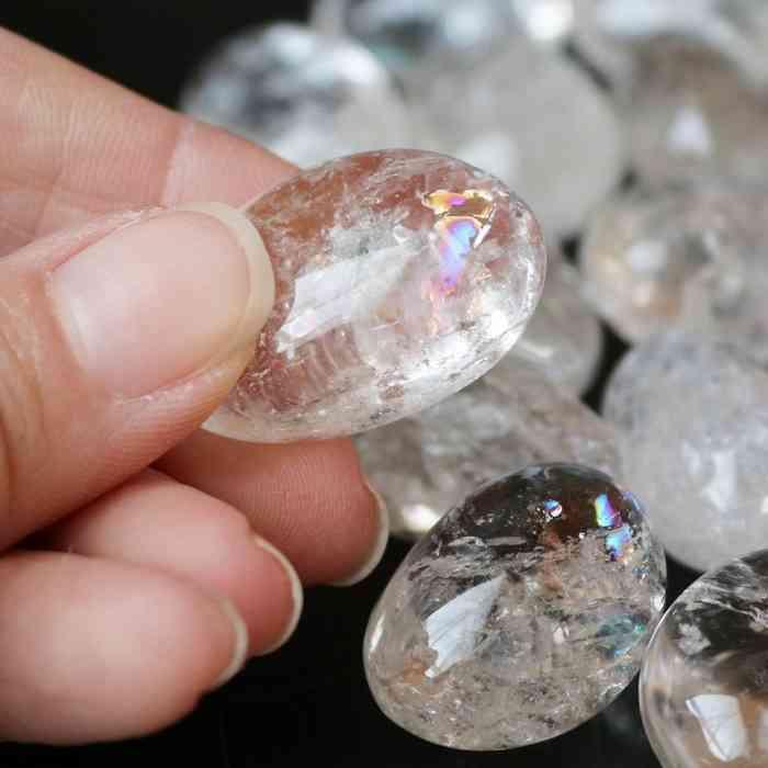 水晶 アイリスクォーツ タンブル Sサイズ 1個 天然石 天然水晶 虹 水晶 贈り物 パワーストーン 浄化 プレゼント インテリア 記念品 |  | 06