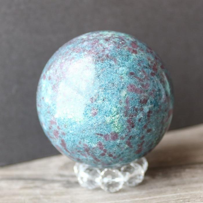 カイヤナイト サファイア コランダム 丸玉 スフィア 現物 58mm 浄化 インテリア 天然石 プレゼント パワーストーン 青 鉱物 標本 コレクション 送料無料