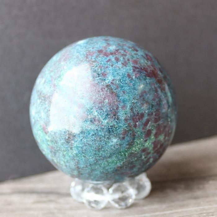 カイヤナイト サファイア コランダム 丸玉 スフィア 現物 58mm 浄化 インテリア 天然石 プレゼント パワーストーン 青 鉱物 標本 コレクション 送料無料