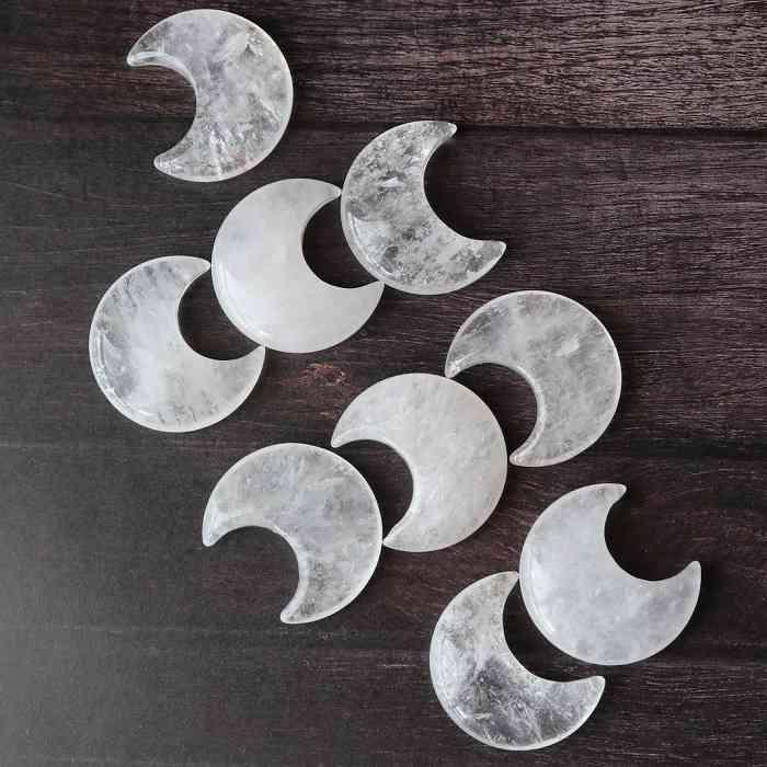 水晶 クォーツ MOON 月 型 カービング 1個 天然石 パワーストーン 
