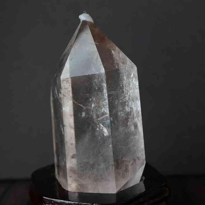 水晶 ポイント 六角柱 虹 台座付き 天然石 浄化 置物 パワーストーン