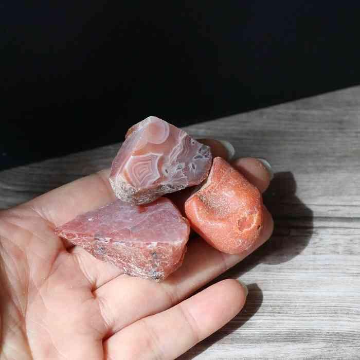 赤瑪瑙の原石「天然石・パワーストーン」