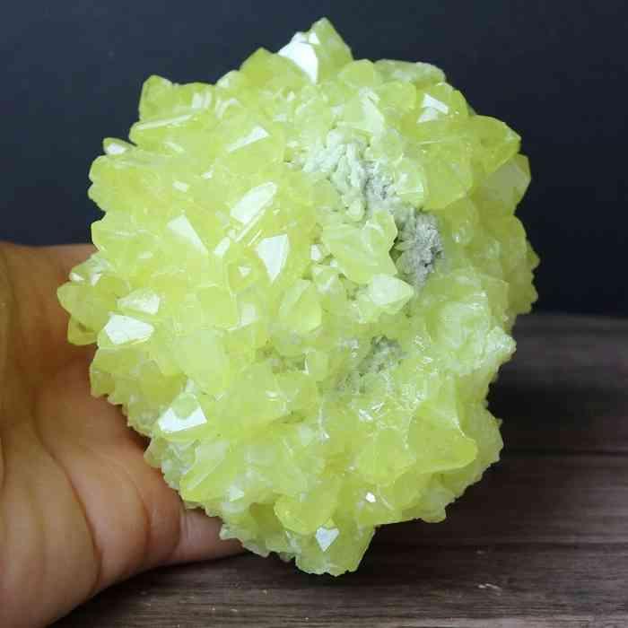 サルファー 天然石 クラスター 原石 鉱物 黄色 硫黄 結晶 レモン