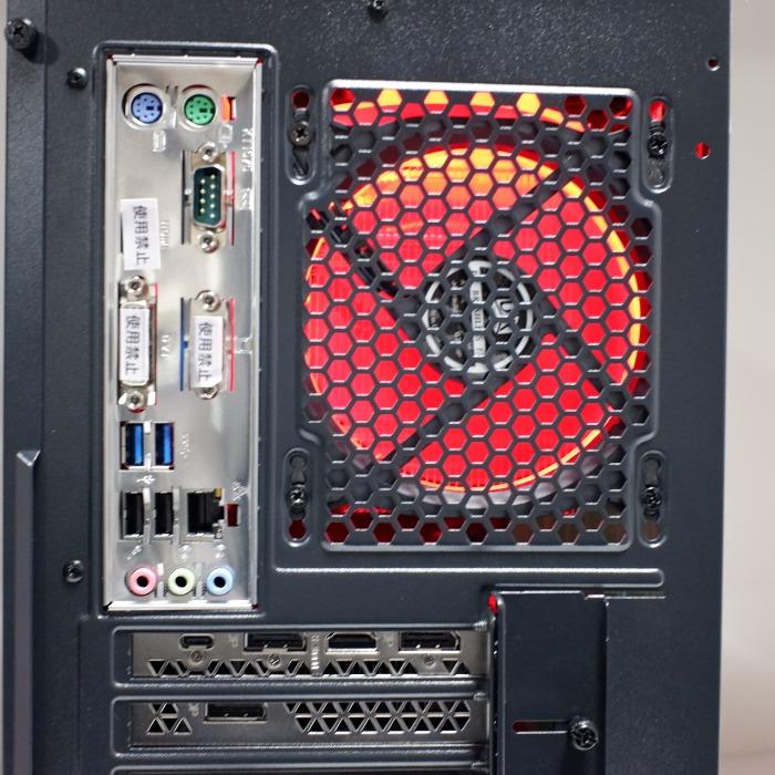 美品 ゲーミングPC i7 9700K RTX2080super 赤色LED 美品 ゲーミングPC i7 9700K RTX2080super 赤色LED 第9世代インテル