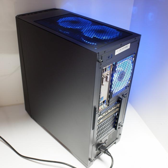 中古ゲーミングPC/新品パーツ多数】GeForce RTX2080Ti/Core i7-9700K 