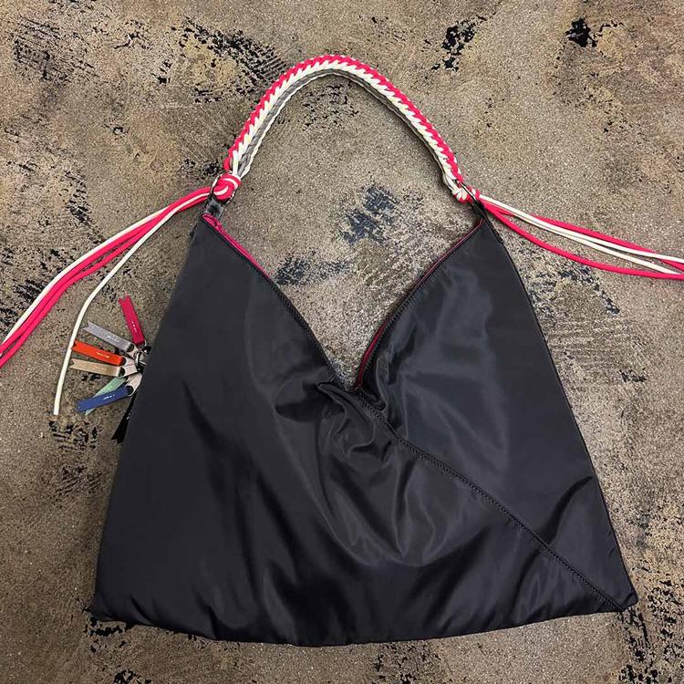 cheek cheek neon handle TA shoulder チーク ネオンハンドル