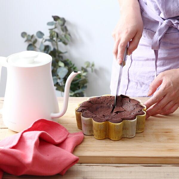 ファンシーデコレ 花型 グラデーション 25枚入 チーズケーキ 型 タルト ホールケーキ スポンジケーキ M701 25 M701 25 ペーストリートyahoo 店 通販 Yahoo ショッピング