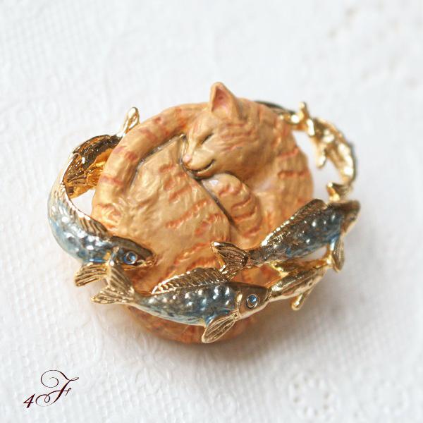 4F 送料無料 パルナートポック 土星上の夢 ブローチ ボス 茶トラ ネコ ブローチ パルナートポック ねこ 猫 雑貨