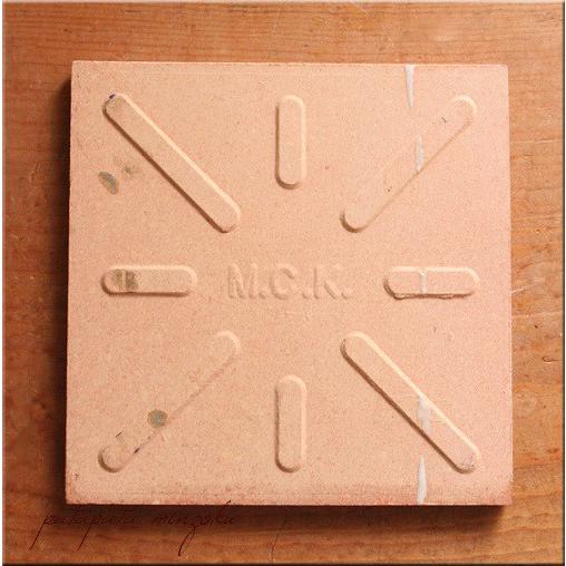 チュニジアタイル 1M 手描き タイル S アンティーク調 モロッコ