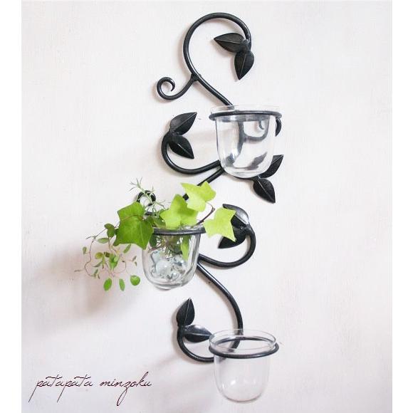 花瓶 花びん ガラス 3カップ アイアン 花器 一輪挿し 壁飾り 壁掛け フラワーベース Fr2sa パタパタ民族 通販 Yahoo ショッピング
