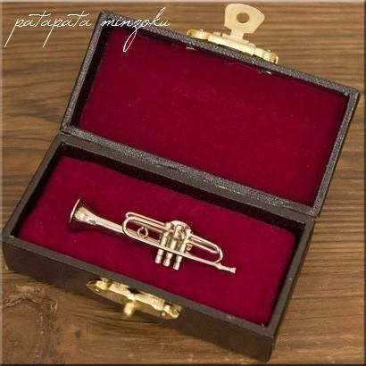 ミニチュア トランペット ピンバッジ 楽器 吹奏楽 ディスプレイ 管楽器 オブジェ Mg11a パタパタ民族 通販 Yahoo ショッピング
