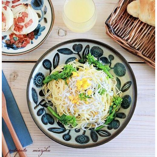 クラシコ パスタ プレート 花とオリーブ 北欧 美濃焼 アンティーク調