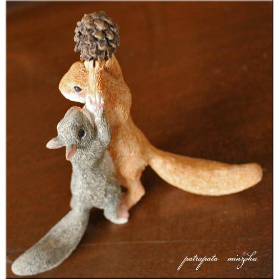 じゃれあい リス オブジェ まつぼっくり 松ぼっくり ディスプレイ 雑貨