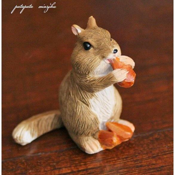 リス と 木の実 オブジェ 置き物 ディスプレイ : パタパタ民族 - 通販