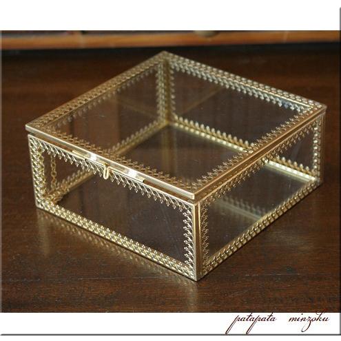 ガラス ジュエリーボックス ゴールド ガラスコレクション ケース アンティーク調 Rib11fe パタパタ民族 通販 Yahoo ショッピング