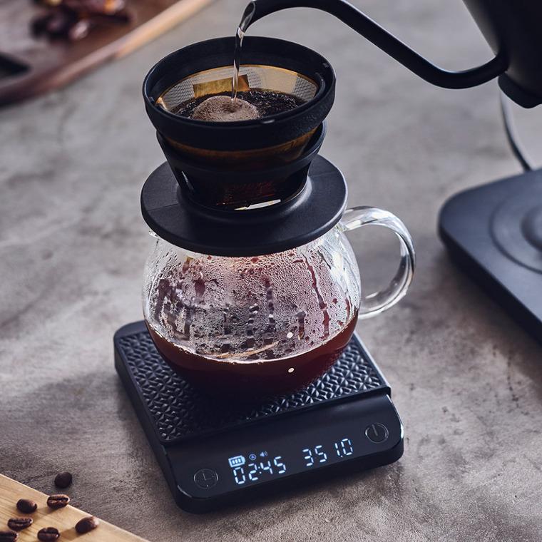 cores コレス コーヒースケール C100 送料無料 / ハンドドリップ 0.1g単位 2kg オートタイマー機能 計量器 防水 お菓子作り USB充電 | cores | 01