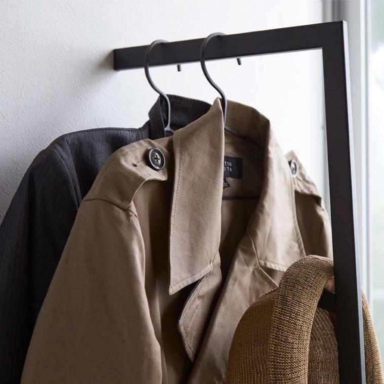 LINE 山崎実業 スリムコートハンガー ライン 収納 公式 ホワイト/ブラック ハンガーラック 省スペース ハンガーポール 衣類収納 送料無料
