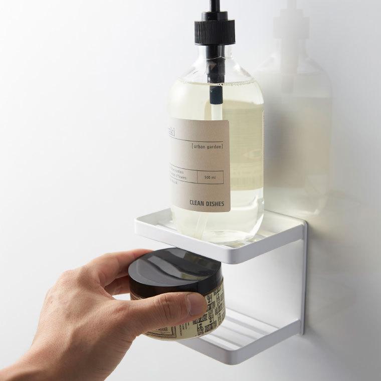 tower 山崎実業 マグネットバスルームソープトレー ２段 タワー お風呂 公式 ホワイト/ブラック 送料無料 石鹸置き ソープディッシュ 磁石 浴室収納 | tower | 01