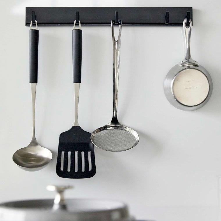 tower 山崎実業 マグネット可動式キッチンツールフック タワー キッチン 公式 ホワイト/ブラック 5022 5023 キッチン収納 磁石 | tower | 04