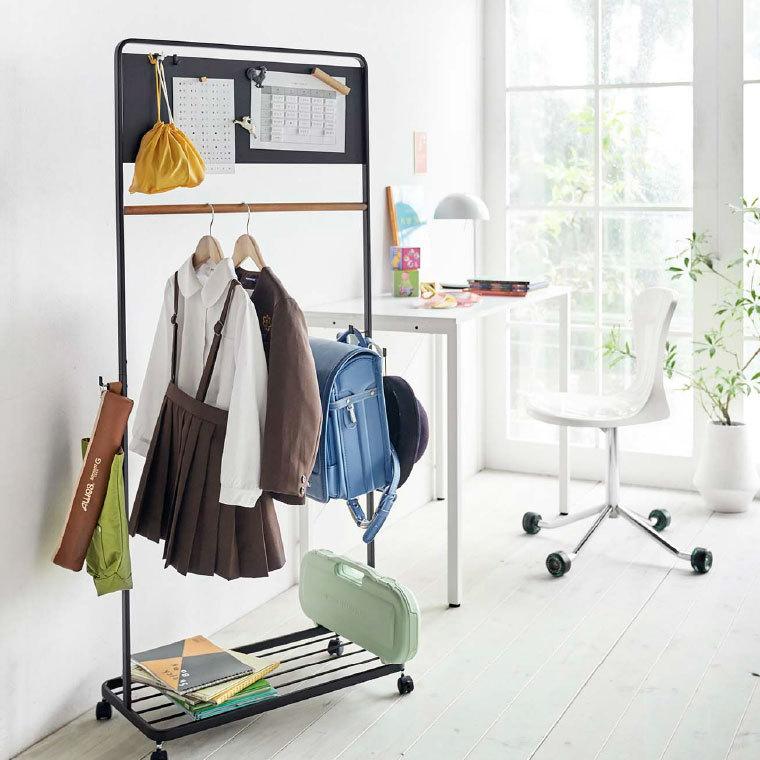 廃盤 【新品未開封】tower キッズパネル付きハンガーラックタワー　ホワイト 新品未開封品】 tower キッズパネル付きハンガーラック タワー ホワイト